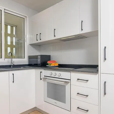 La Perla Seaview Apartment *